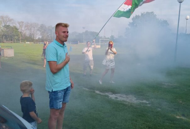 A DAC szurkolói ma elbúcsúztatták a csapat legendáját, Kalmár Zsoltot - Képek, videó