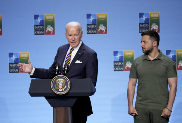 Kétfrontos konfliktus jön? Bidenék az Ukrajnának szánt csomagból látnák el fegyverrel Tajvant