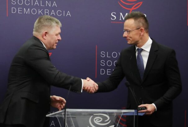 Micskó András: Tényleg beavatkozott Szijjártó Szlovákia dolgába?  Avagy így növeli szinte mindenki a Smer győzelmi esélyeit