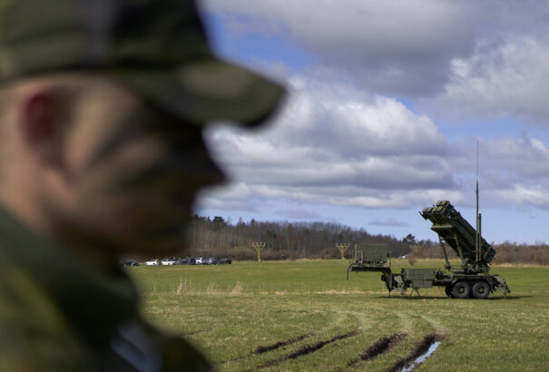 A védelmi minisztérium 200 millióért vásárolna légvédelmi és rakétavédelmi technikát