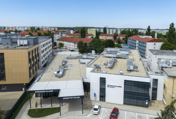 A komáromi kórház a sürgősségi ügyelet működésének első évét ünnepelte