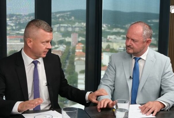 Simon nem kér a Fidesz stratégiai partnerségéből. Forró: Zsolti, a pártod teljesen esélytelen. Lépj vissza!