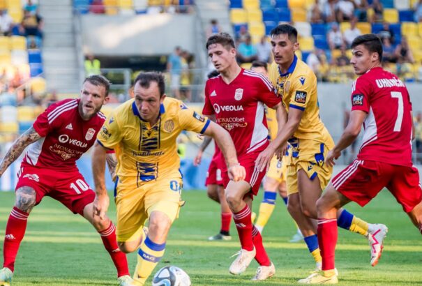 Gyenge teljesítmény, csökkenő nézőszám, magyartalanított csapat, szégyenletes eredmény: DAC–Besztercebánya 1:2