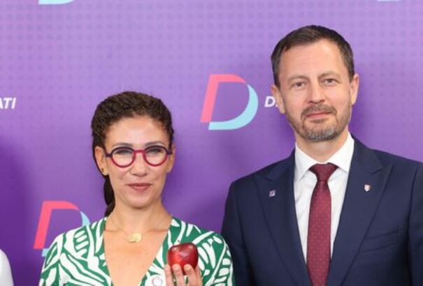 Ďuriš Nicholsonová visszalép a Demokrati listájáról, ha szeptember elején nem mérik 4 százalékra a pártot