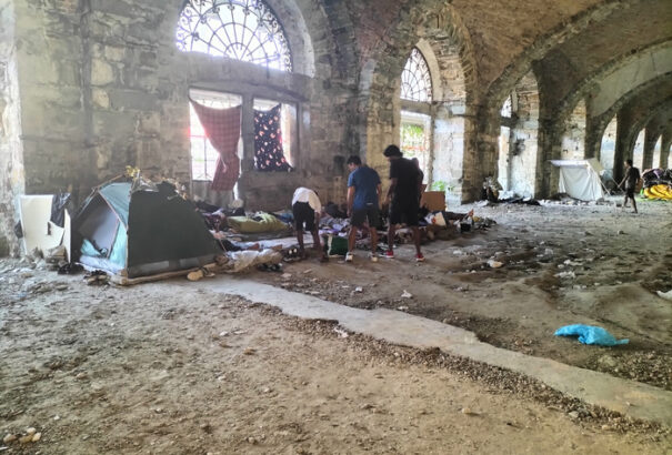 Migránshad támad Olaszországra. A polgármester krízishelyzetről beszél