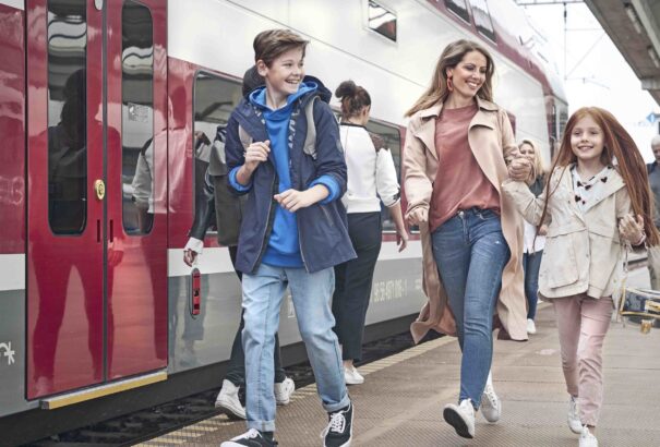 A Szlovák Vasúttársaság közzétette a diákkedvezmény igényléséhez szükséges űrlapot, emellett 17 járattal erősít a tanévkezdésre