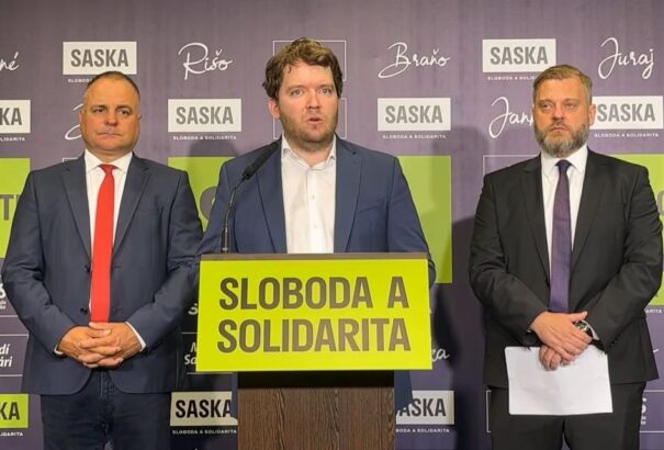 SaS: Magyarország igyekszik befolyásolni a szlovákiai választásokat