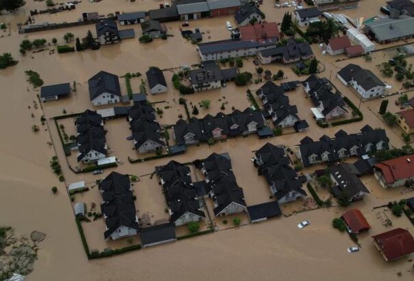 Óriási áradások Szlovéniában – Képekkel