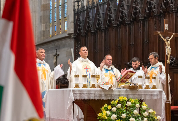 Szent István királyunk ünneplése Pozsonyban  – Képekkel