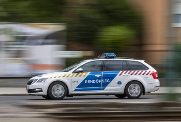 86 illegális migránst találtak a rendőrök egy budapesti lakásban