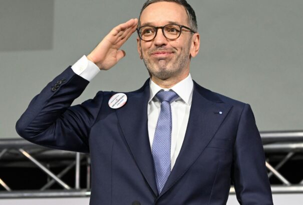 Komolyan előretört a szélsőjobb Ausztriában