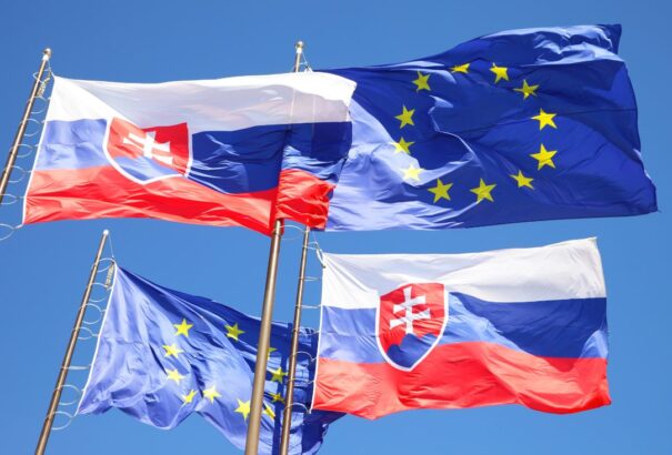 Brüsszeli lap Szlovákiáról: Holtág, másodhegedűs kisebbrendűségi komplexussal és bizalmatlansággal