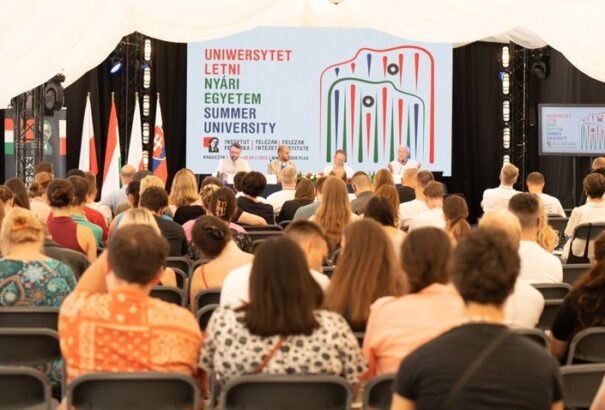 Lengyel miniszter: a közép-európai fiatalok találkozója választ ad a mai idők nehézségeire