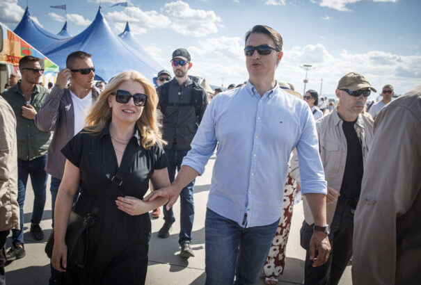 Čaputová élettársa Ukrajnába utazott az európai államfők partnereinek csúcstalálkozójára