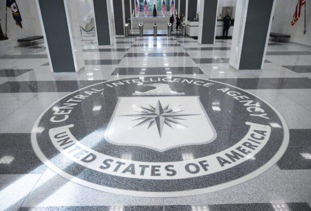 A volt CIA-s beismerte, az USA 2022-ben meg akarta buktatni Orbán Viktor kormányát