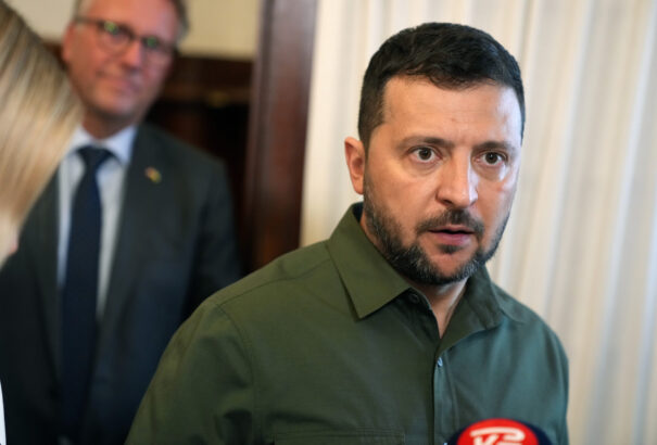 Ukrán felmérés: A megkérdezettek elsöprő többsége szerint Zelenszkij felelős a korrupciós ügyekért