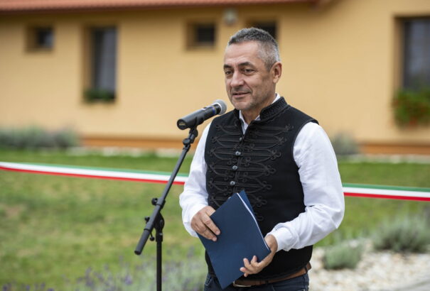 Potápi Árpád János: az anyanyelvi oktatásnak megtartó ereje van