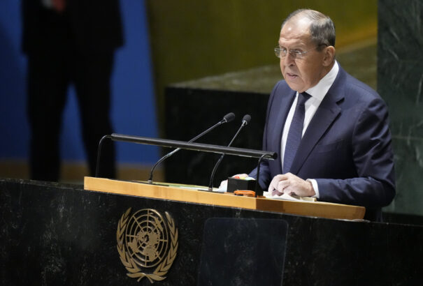 Orosz külügyminiszter: A Nyugat de facto közvetlen háborúban áll Oroszországgal