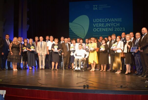 Köszönetet mondtak Nagyszombat megye kiválóságainak