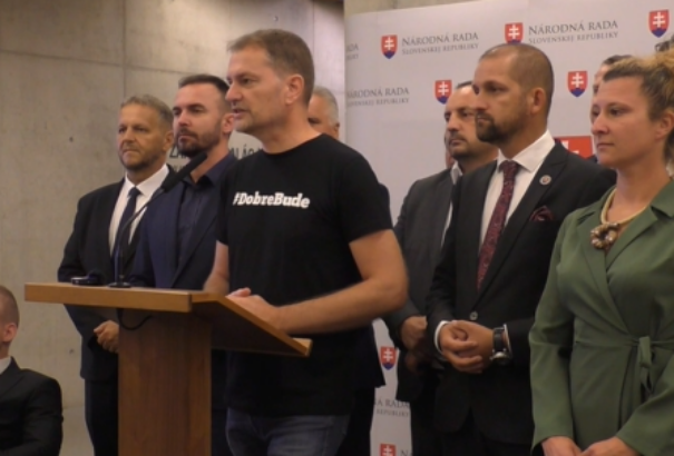 Matovič a speciális „SSS” koalíciót bírálja, amely megakadályozta a migránsprobléma megoldását