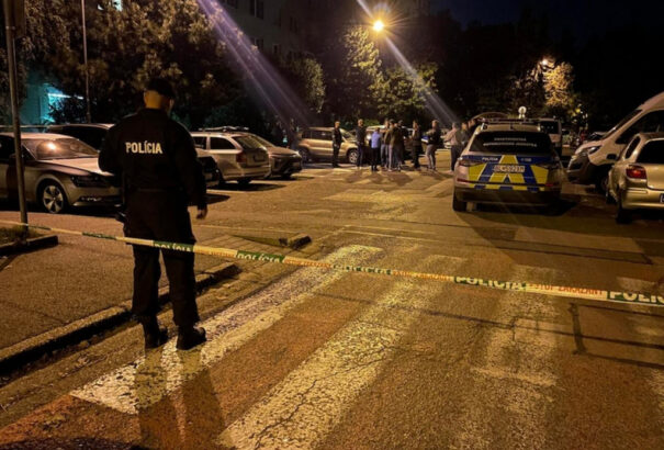 Vétlen járókelőkre lövöldözött egy férfi Pozsonyban