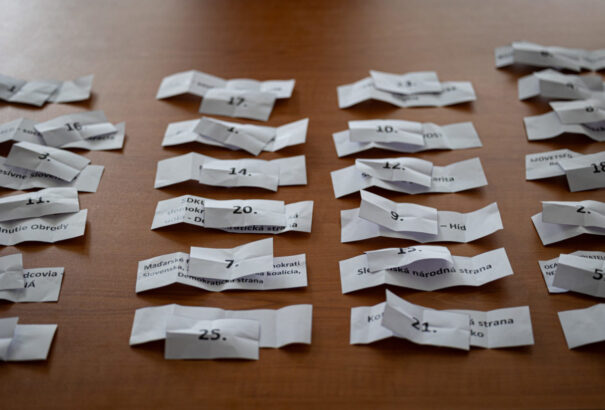 Felmérés: A választók mintegy negyede még nem döntötte el, hogy kire szavaz