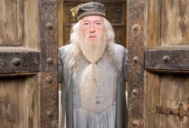 Elhunyt Sir Michael Gambon, a Harry Potter-filmek Dumbledore-ja