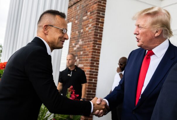Szijjártó Péter elítélte, hogy az Egyesült Államokban ki akarják zárni a választásból Donald Trumpot