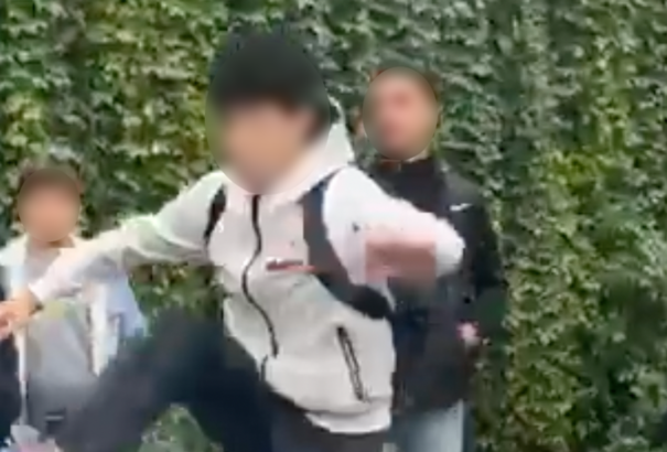 Palesztin zászló miatt vert össze egy kiskorú egy tanárt Berlinben