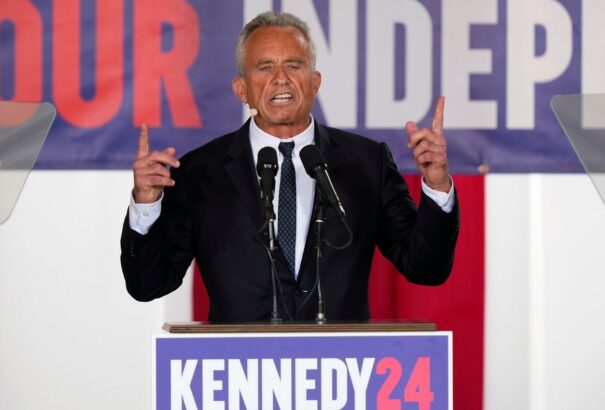 Függetlenként indul az elnöki székért ifjabb Robert F. Kennedy