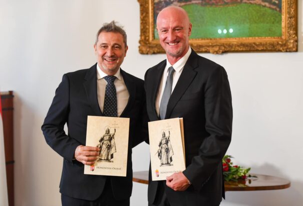 Marco Rossi és Cosimo Inguscio magyar állampolgársági esküt tett