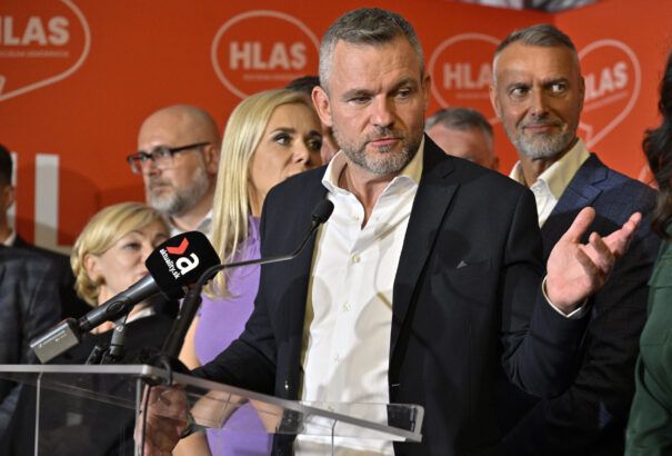 Ebből még bármi lehet, de a HLAS egyre jobban húz a Smer felé