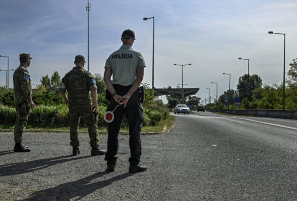 Meghosszabbíthatják a határellenőrzéseket a Magyarországgal közös határszakaszokon