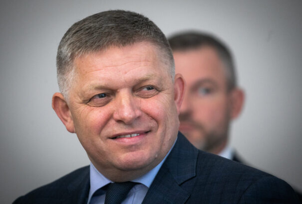 Úgy néz ki, Fico és a Smer ki fog tartani a szuverenista külpolitika mellett