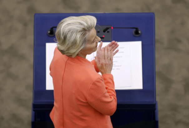 Brüsszel minősített többséggel átverekedte az Európai Tanácson a migránskvótákat