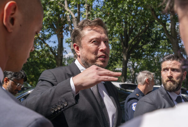 Musk szerint a harmadik világháború felé megyünk, az USA-nak a békén kellene dolgoznia Ukrajnában