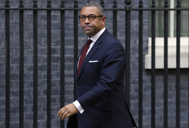 A brit külügyminiszter szerint a Hamász háborút akar a muszlimok és a világ többi része között