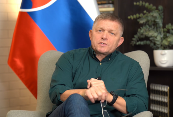 Fico beszólt az Európai Szocialisták Pártjának: Büszke vagyok a Smerre, és nem fogom megváltoztatni a véleményem