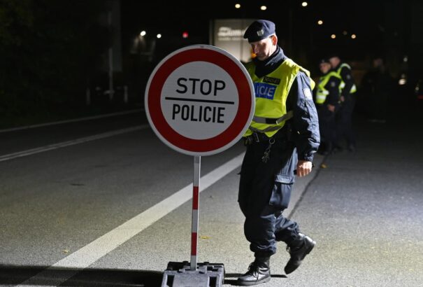 Breaking: Csehország bevezeti a határellenőrzést a Szlovákiával közös határszakaszán