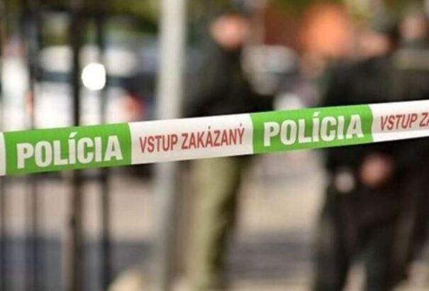 Tragédia Pozsonyban: Fülhallgatóval a fején lépett a villamos elé a fiatal srác