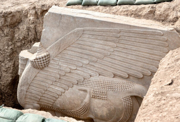 Megtalálták az Iszlám Állam elől elrejtett ókori műkincset