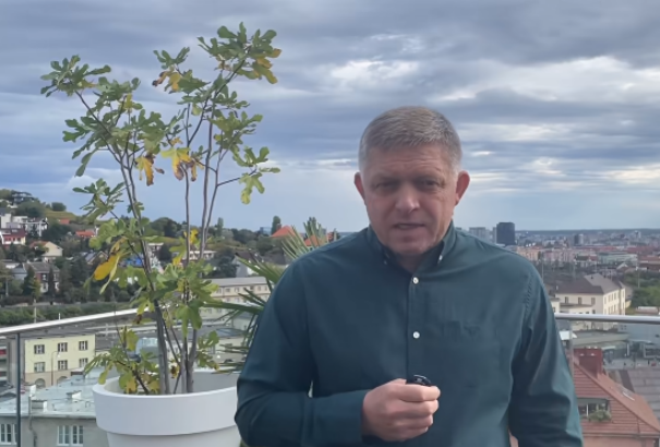 Fico: Čaputová azt akarja, hogy amerikai fegyvereket vásároljunk és Čurilláék időt nyerjenek