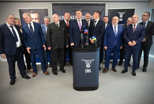 Danko: Az SNS minden olyan kormányt támogat, amelynek a miniszterelnöke Robert Fico lesz