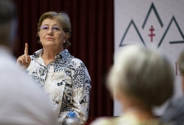 Szili Katalin: minden magyar számíthat az anyaországra