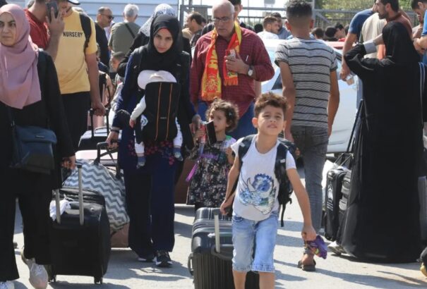 Újabb 600 kettős állampolgárságú személy hagyhatja el a Gázai övezetet