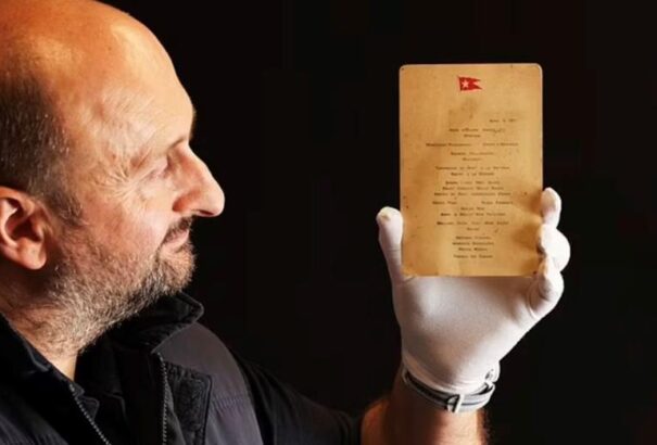 Elárverezték a Titanic egyik utolsó vacsorájának menülapját