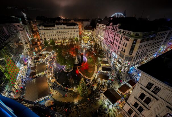 Mutatjuk, mikor nyit a Vörösmarty téri karácsonyi vásár Budapesten