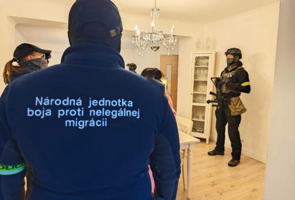 Lecsapott a rendőrség illegális migrációval foglalkozó egysége Losoncon