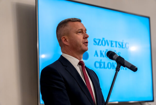 Hivatalos: Forró Krisztián lehet a Szövetség államfőjelöltje