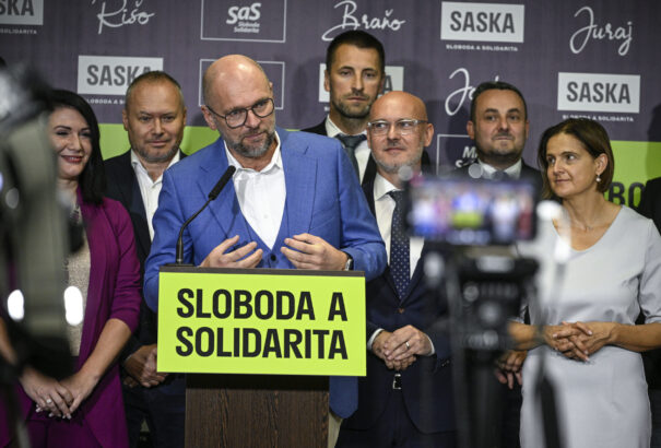 Dubaj-botrány – Sulík magyarázza a megmagyarázhatatlant: az expo sikeres volt, csak rosszul könyveltünk